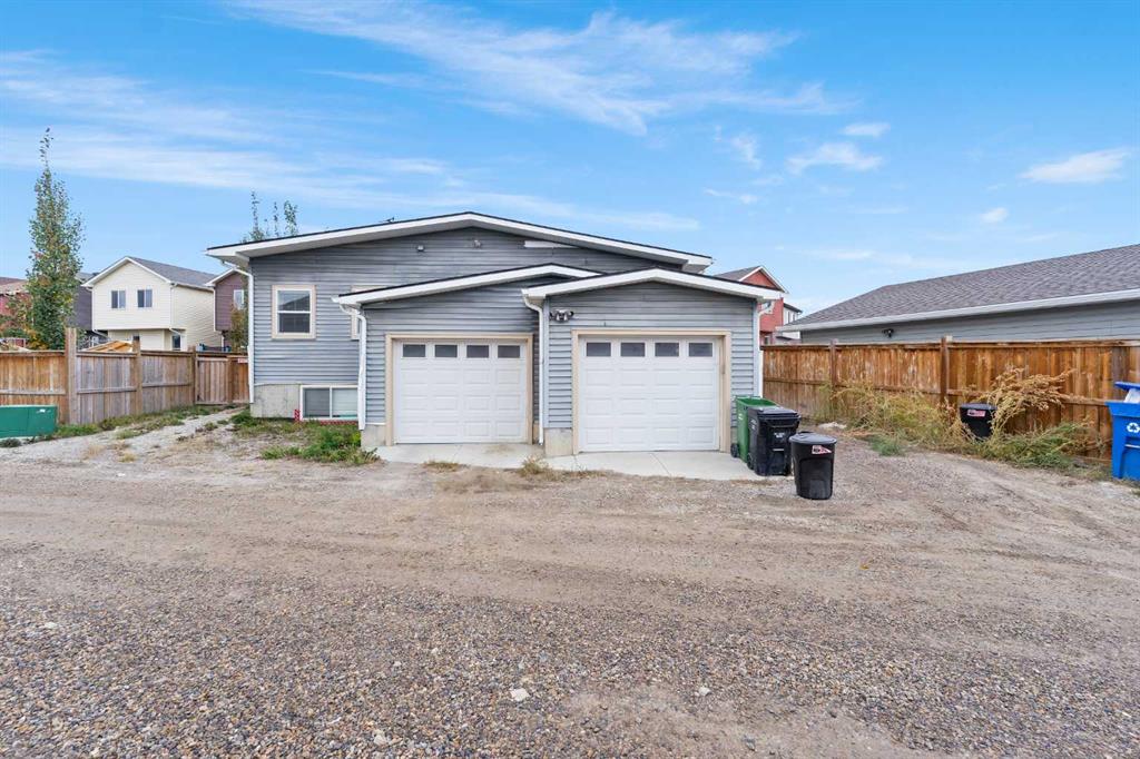 82 Cranford Bay SE