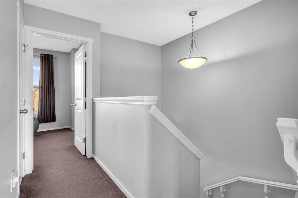 9 Walden Drive SE