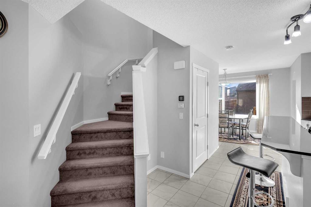 9 Walden Drive SE