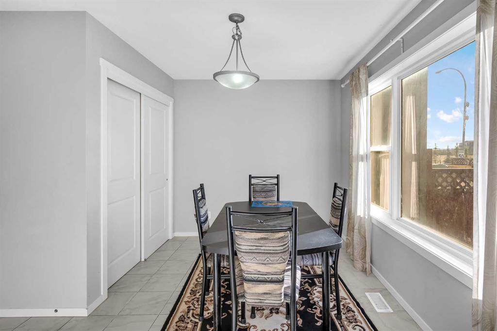 9 Walden Drive SE