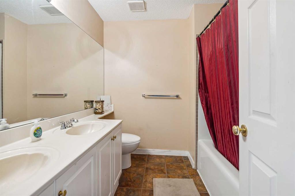 65 Harvest Oak Circle NE
