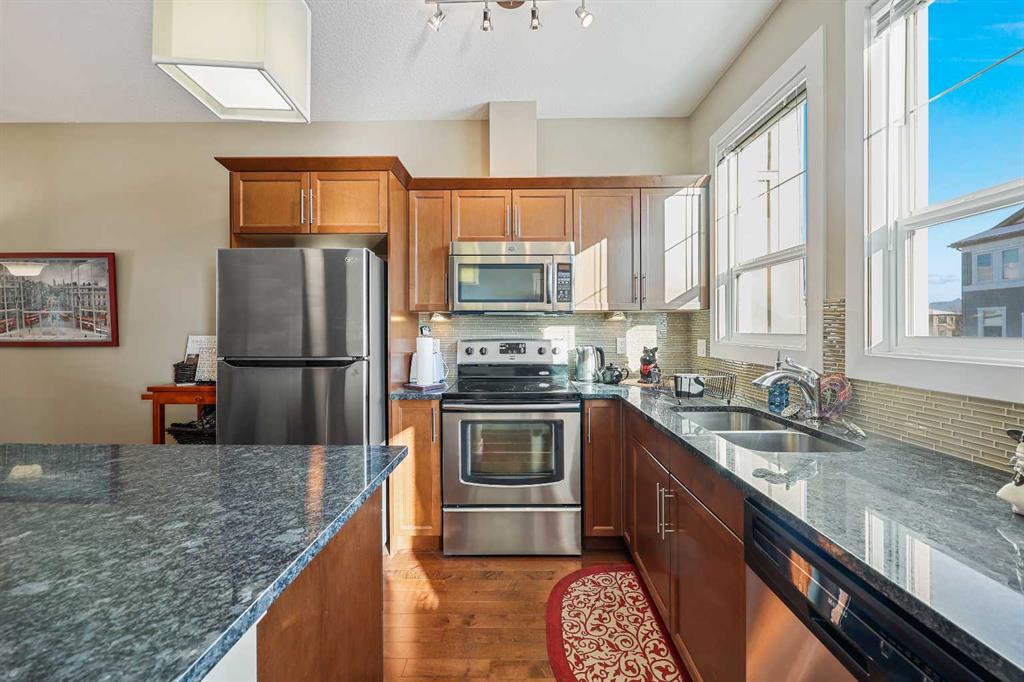 1605 Evanston Square NW