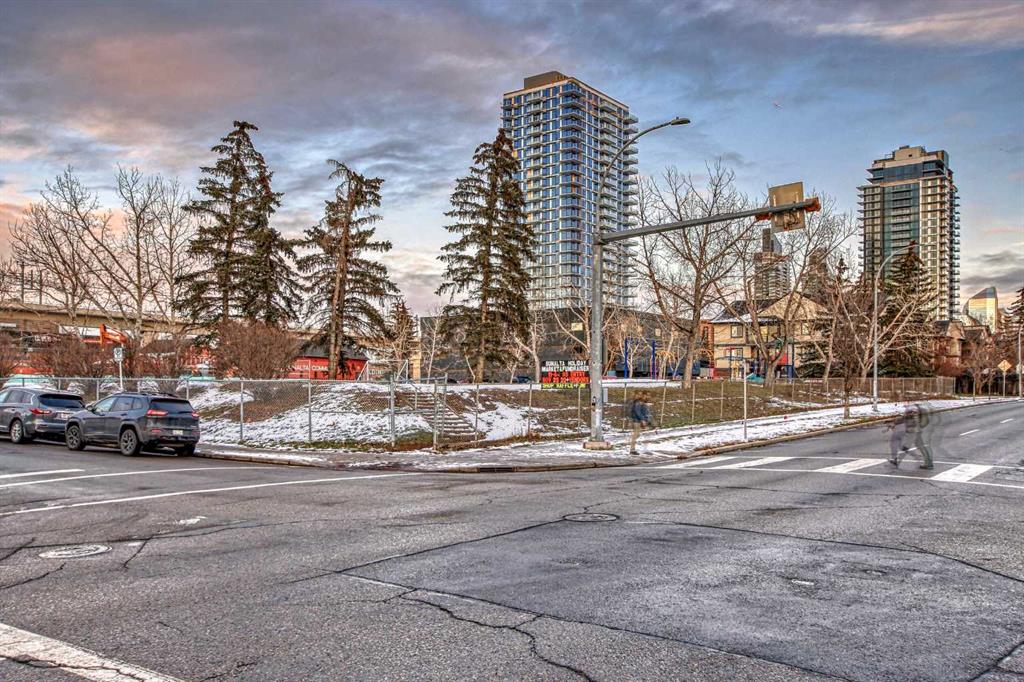 1703 11 Avenue SW, #22