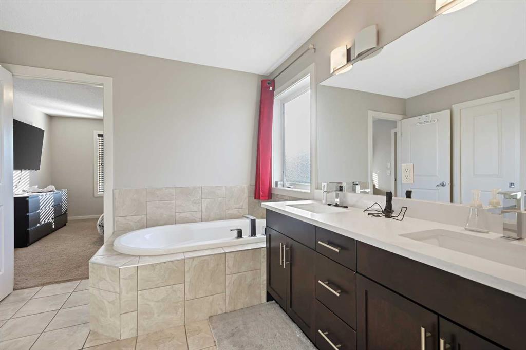 147 Mahogany Terrace SE