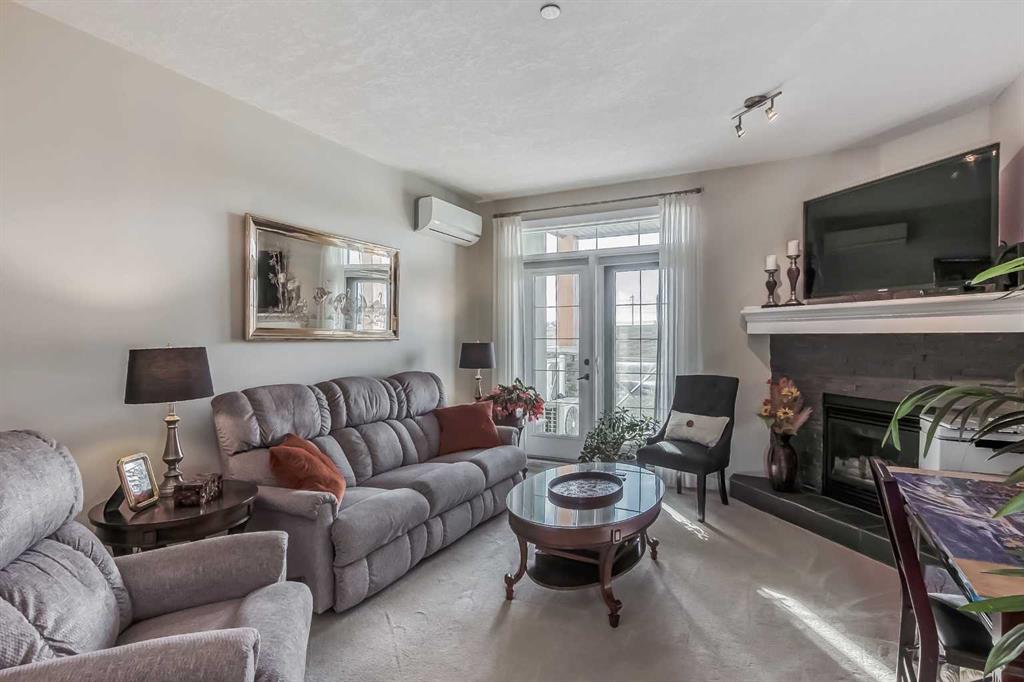 1005A Westmount Drive, #210