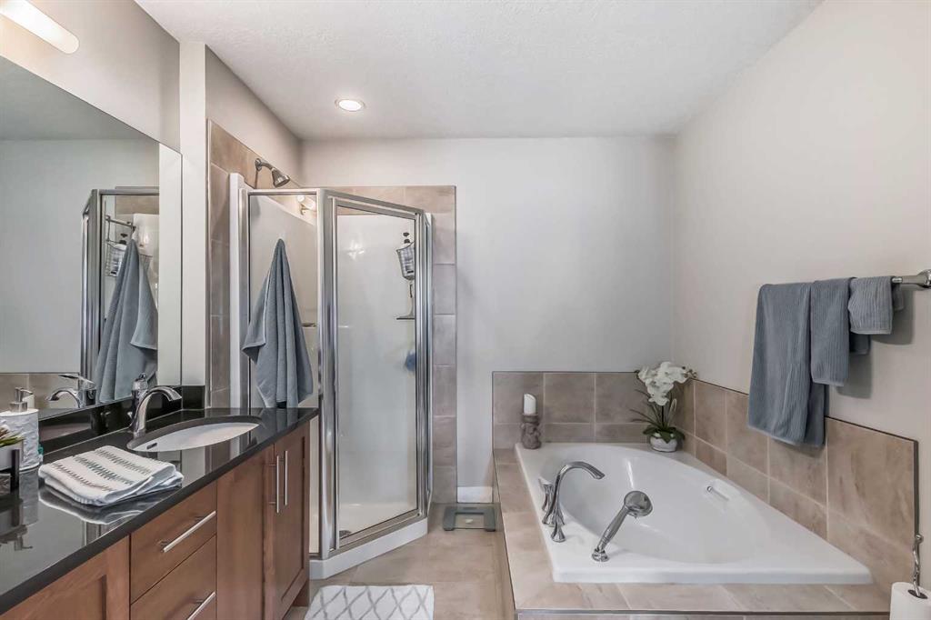 1005A Westmount Drive, #210