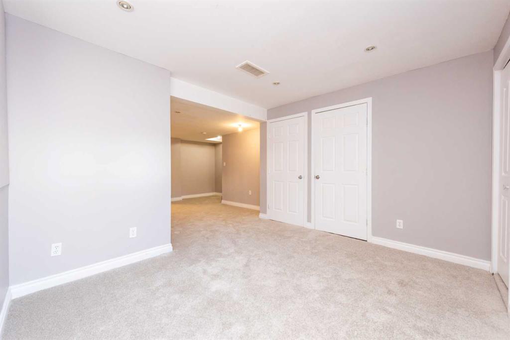 20 Royal Birch Villas NW