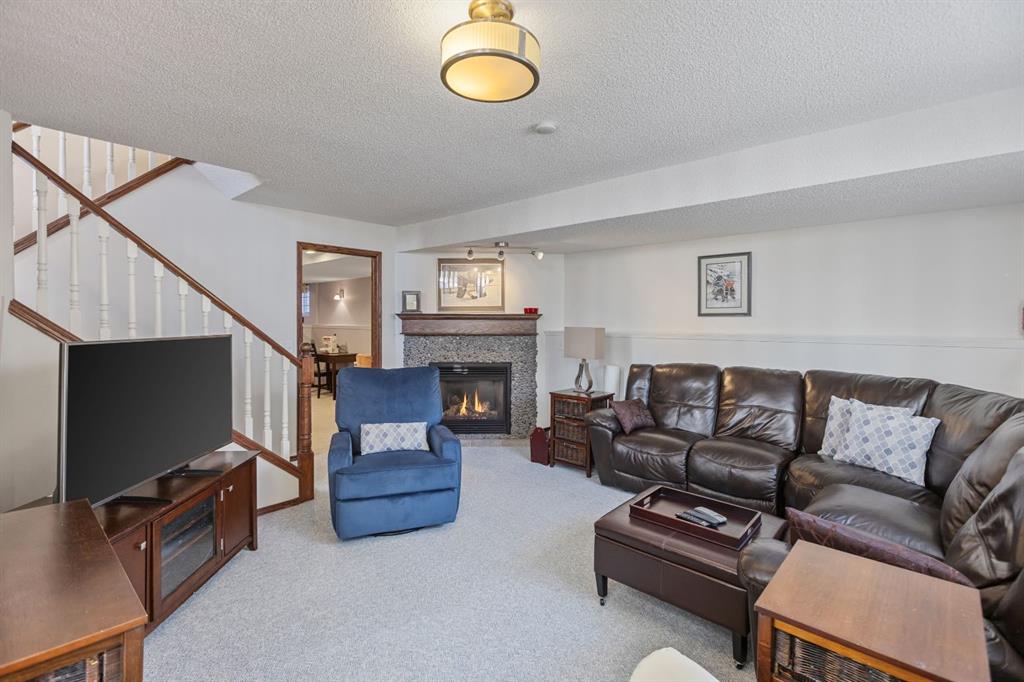 164 Harvest Oak Way NE