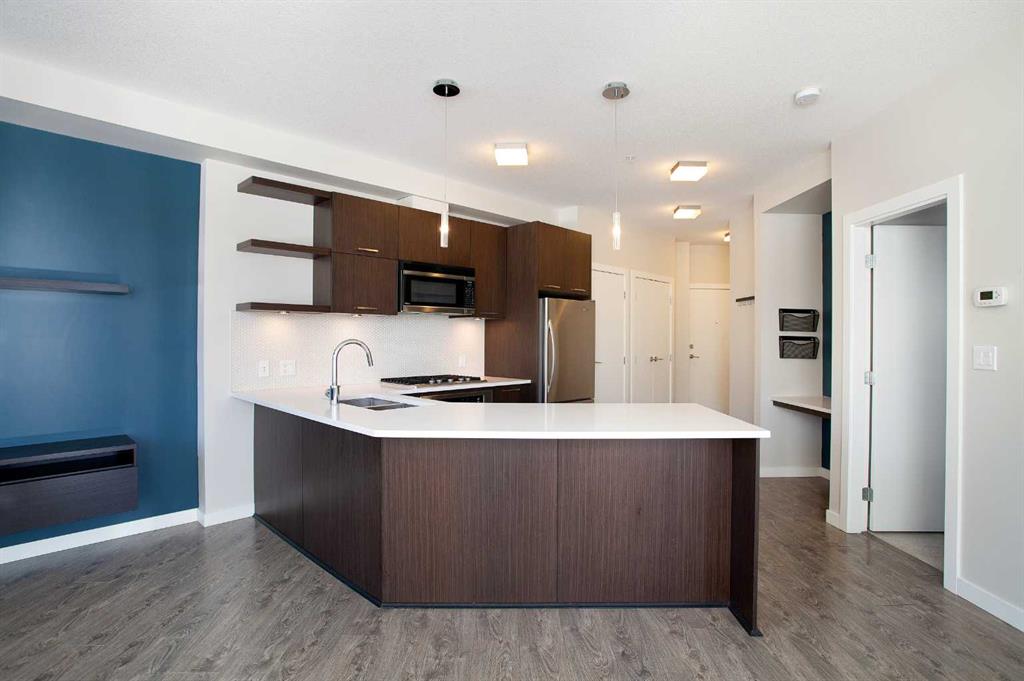 707 4 Street NE, #212