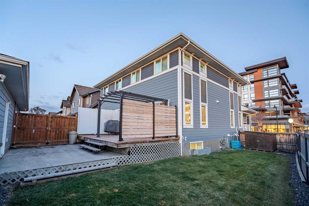 2208 Mahogany Boulevard SE