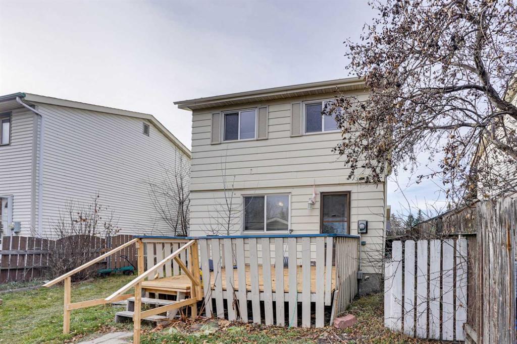40 Appletree Way SE