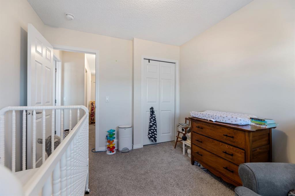 105 CARRINGVUE Park NW
