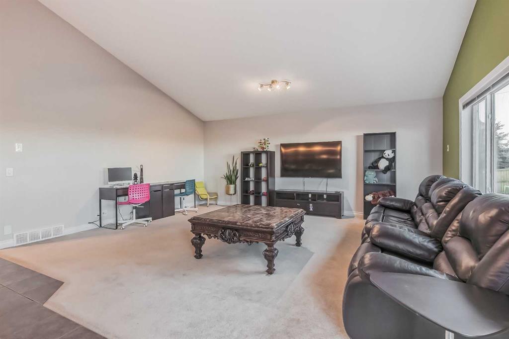 171 Coville Close NE