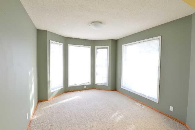 423 Douglas Glen Boulevard SE