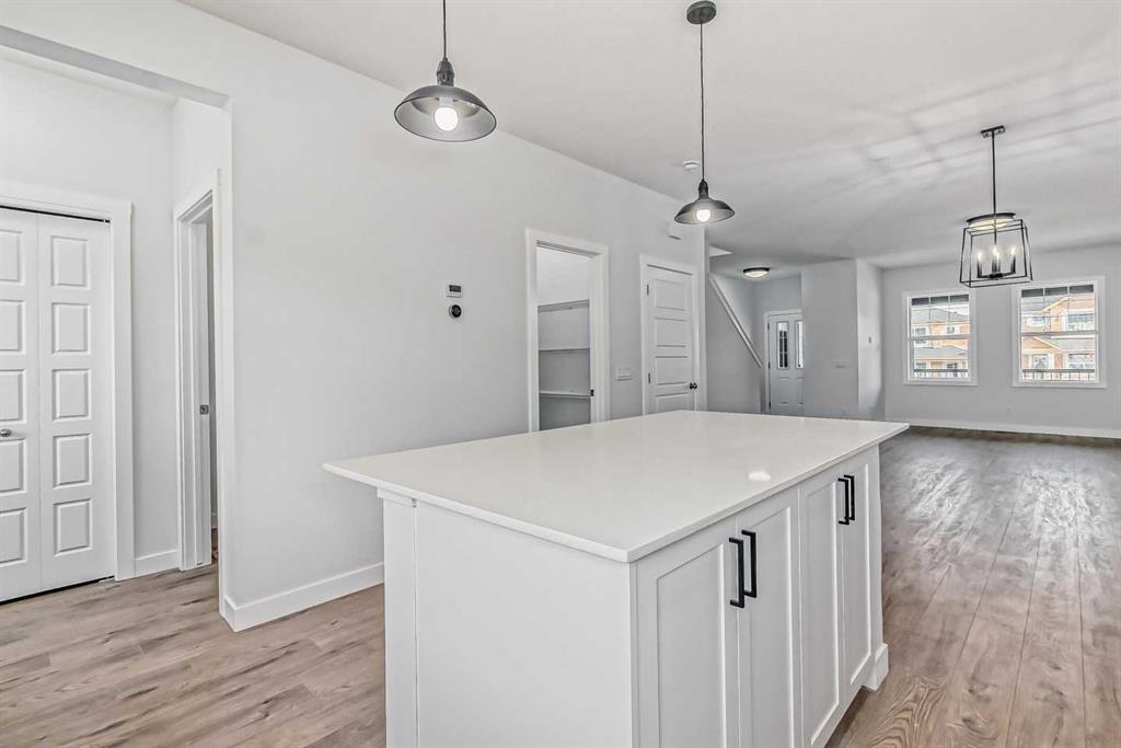 117 Edith Gate NW
