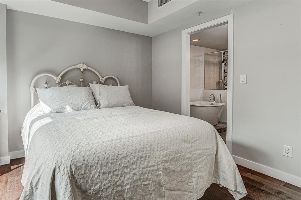 888 4 Avenue SW, #807