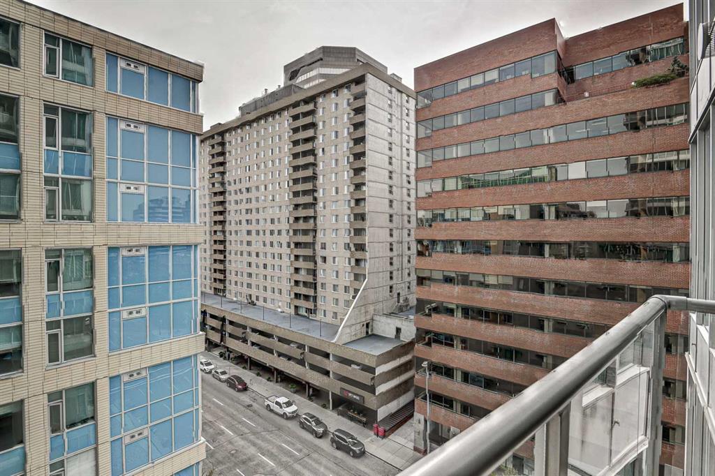 888 4 Avenue SW, #807
