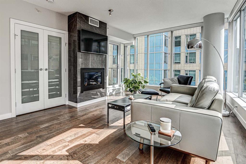 888 4 Avenue SW, #807