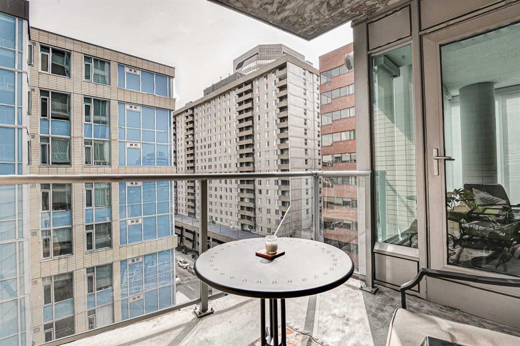888 4 Avenue SW, #807