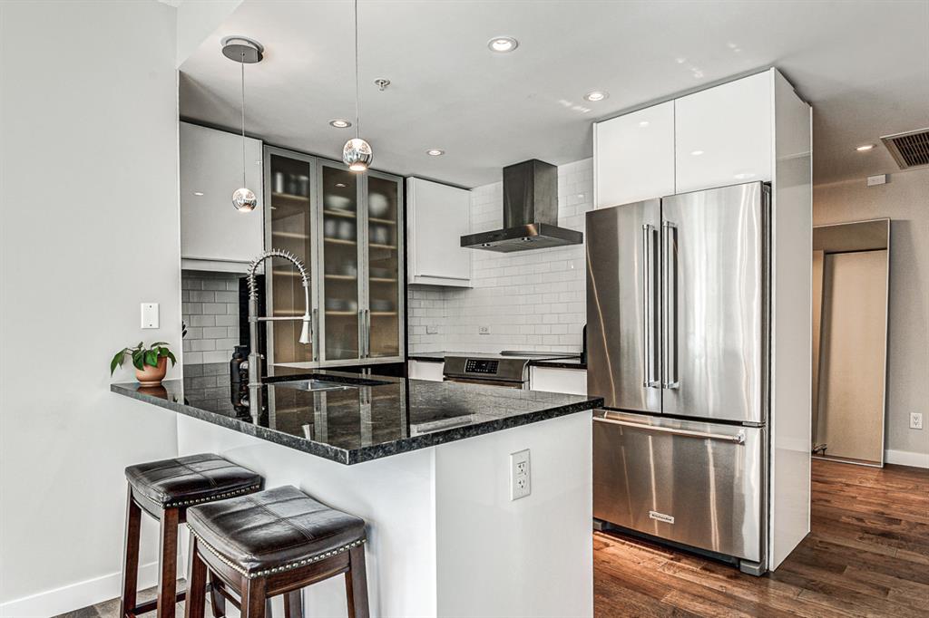 888 4 Avenue SW, #807