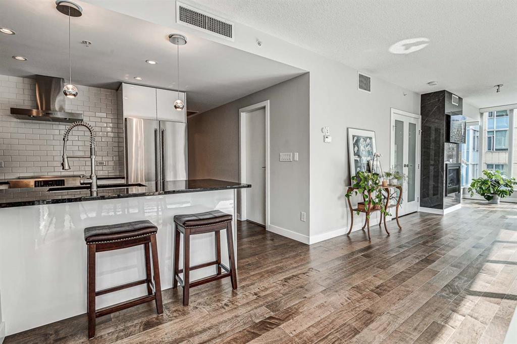888 4 Avenue SW, #807