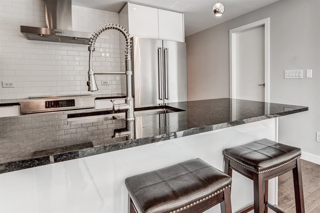 888 4 Avenue SW, #807