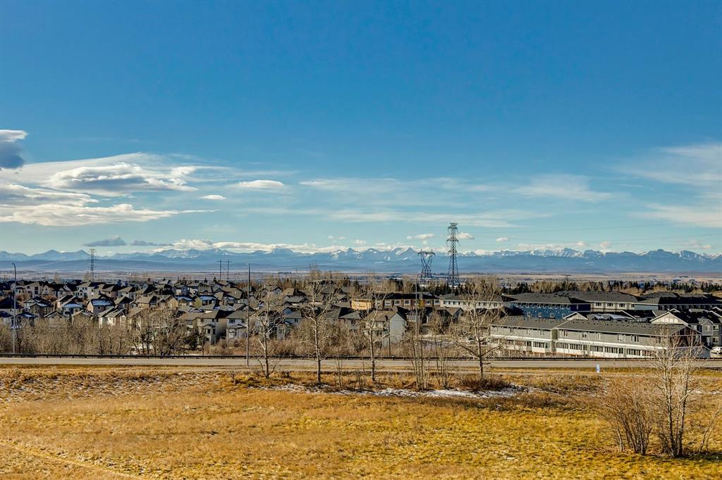133 Rockyledge View NW, #4
