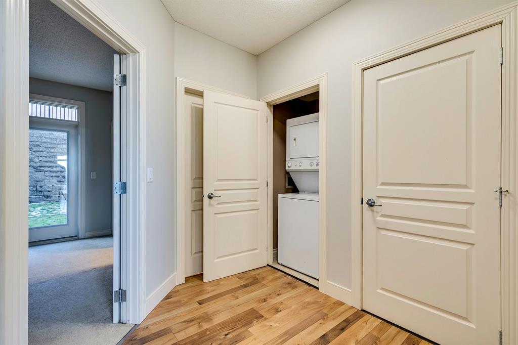 133 Rockyledge View NW, #4