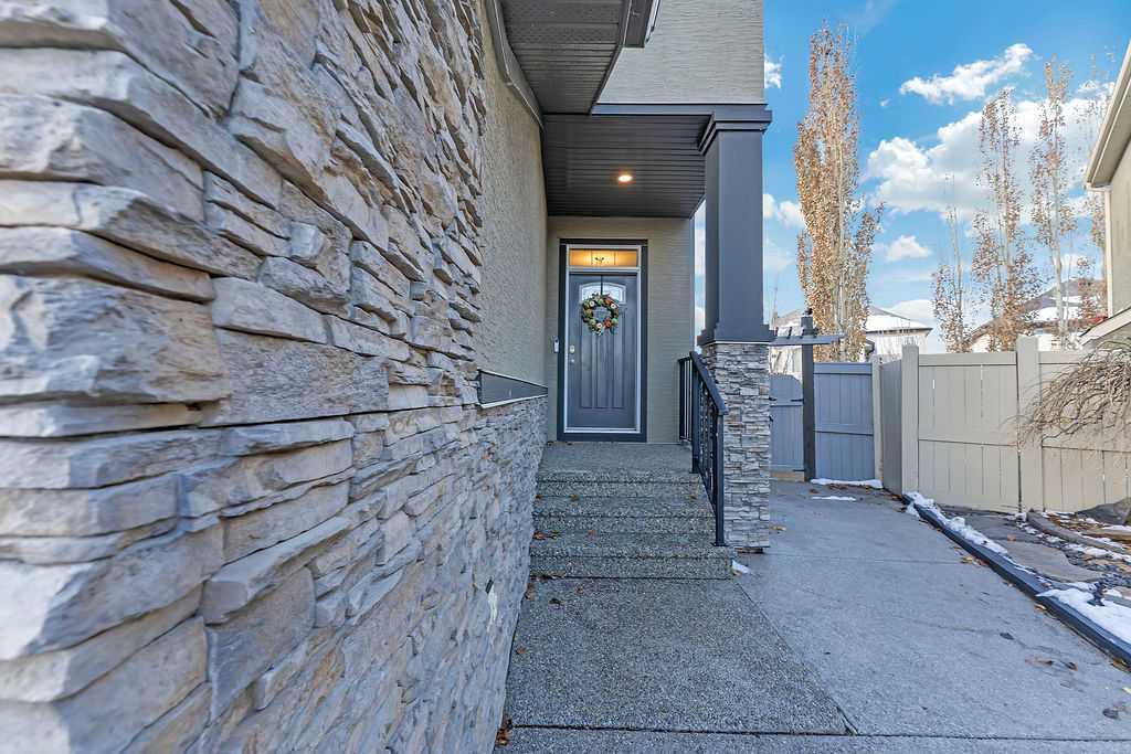 185 Cranleigh Place SE