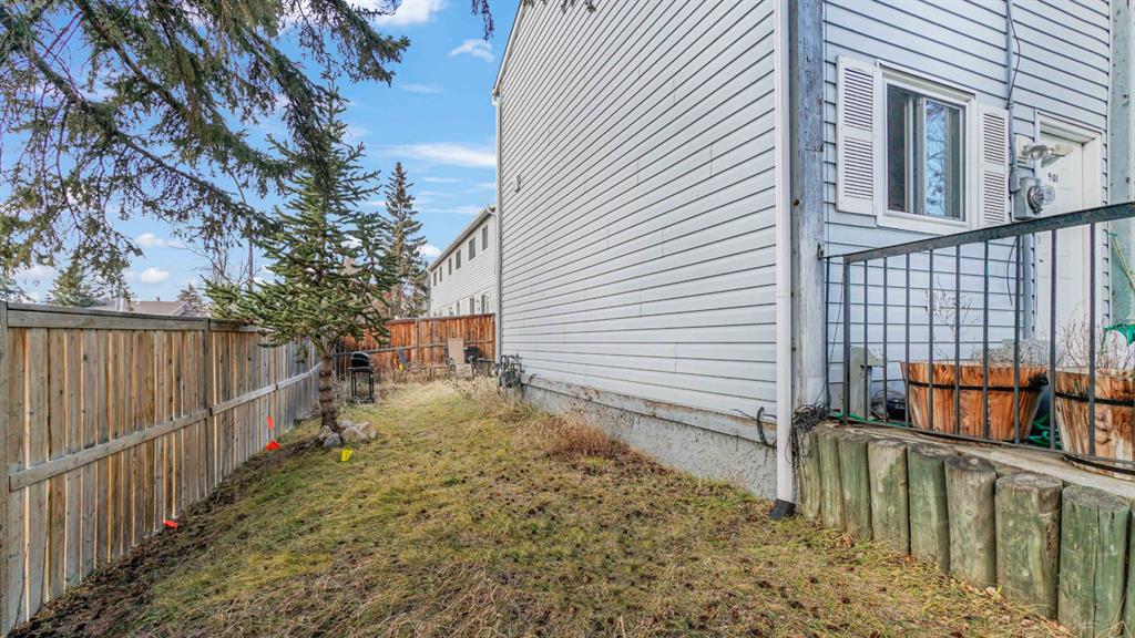 380 Falconridge Crescent NE, #901