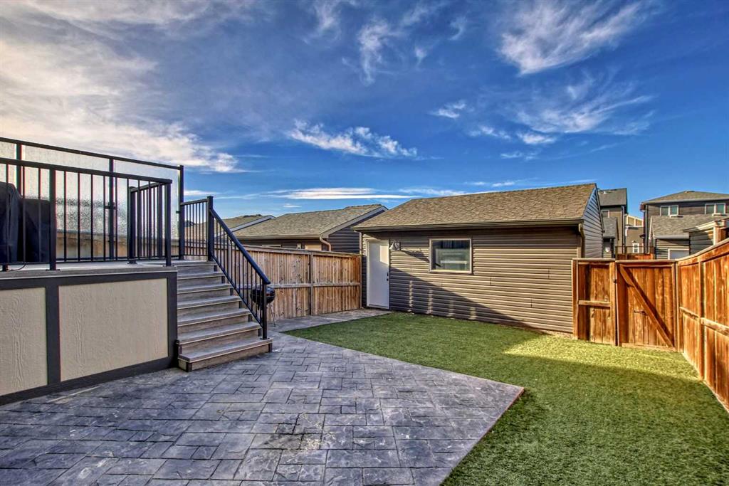 139 Evansborough Crescent NW