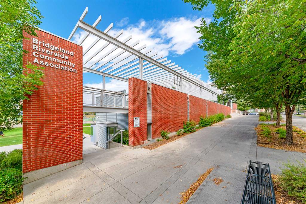 830 Centre Avenue NE, #203