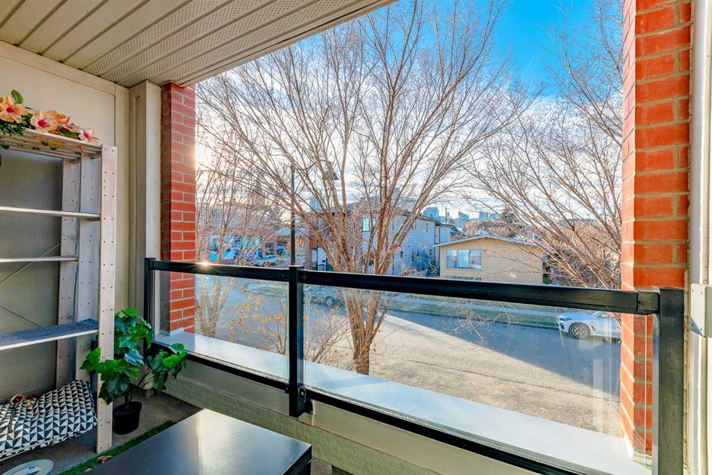 830 Centre Avenue NE, #203