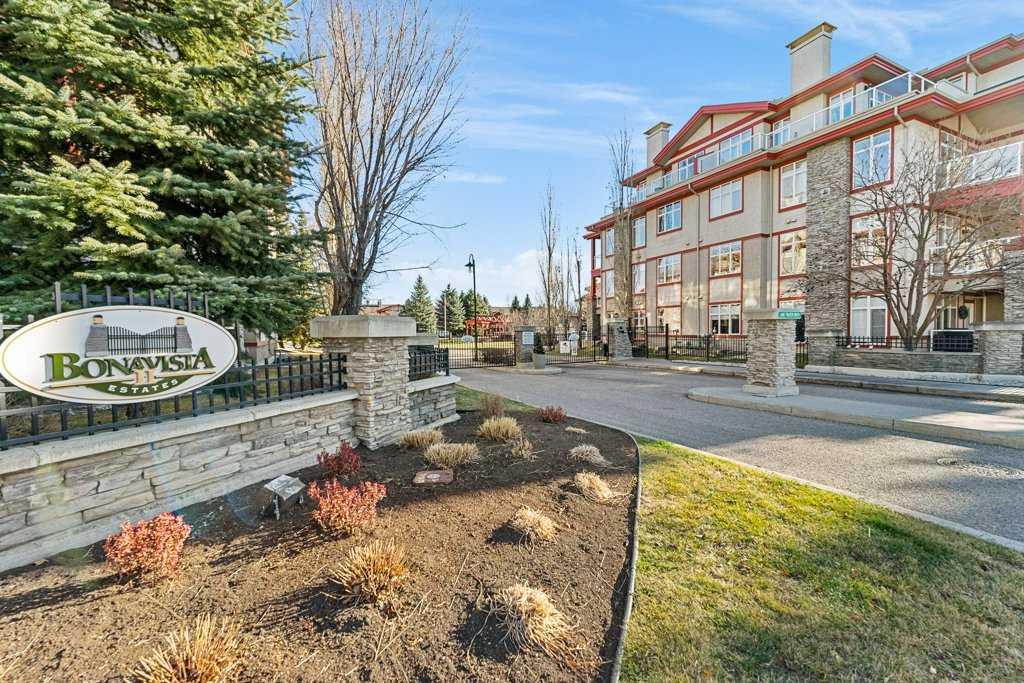 1214 Lake Fraser Green SE, #1214