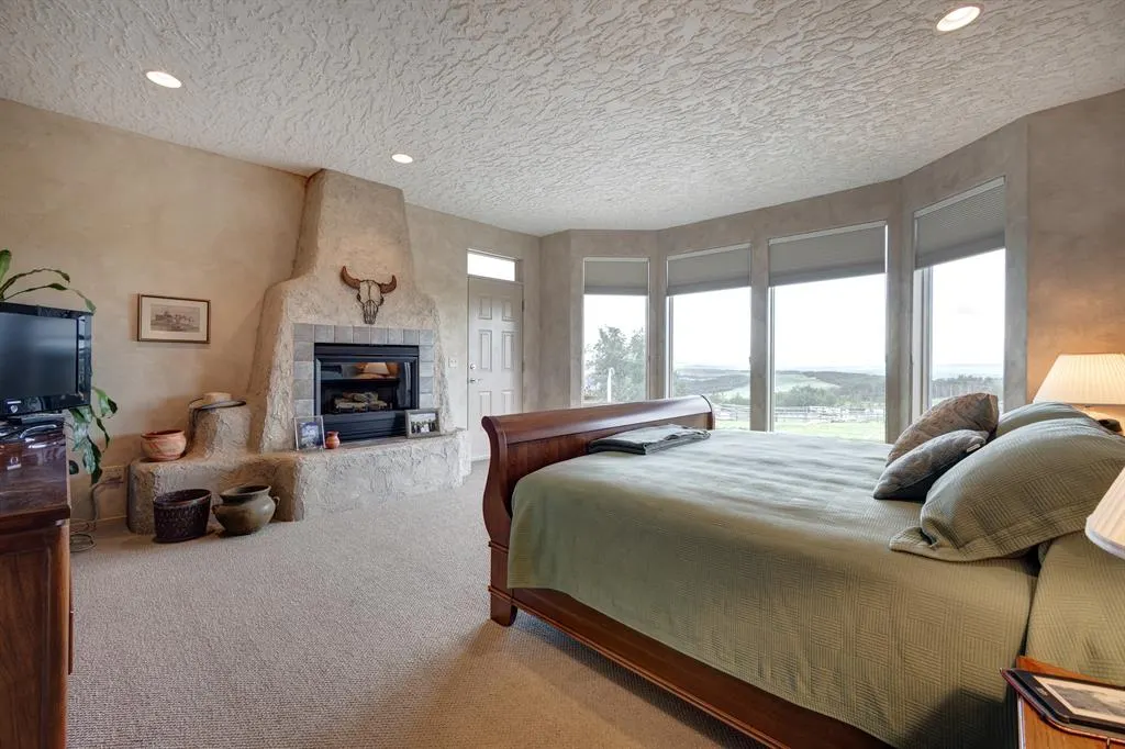 290254 96 Street W, #10