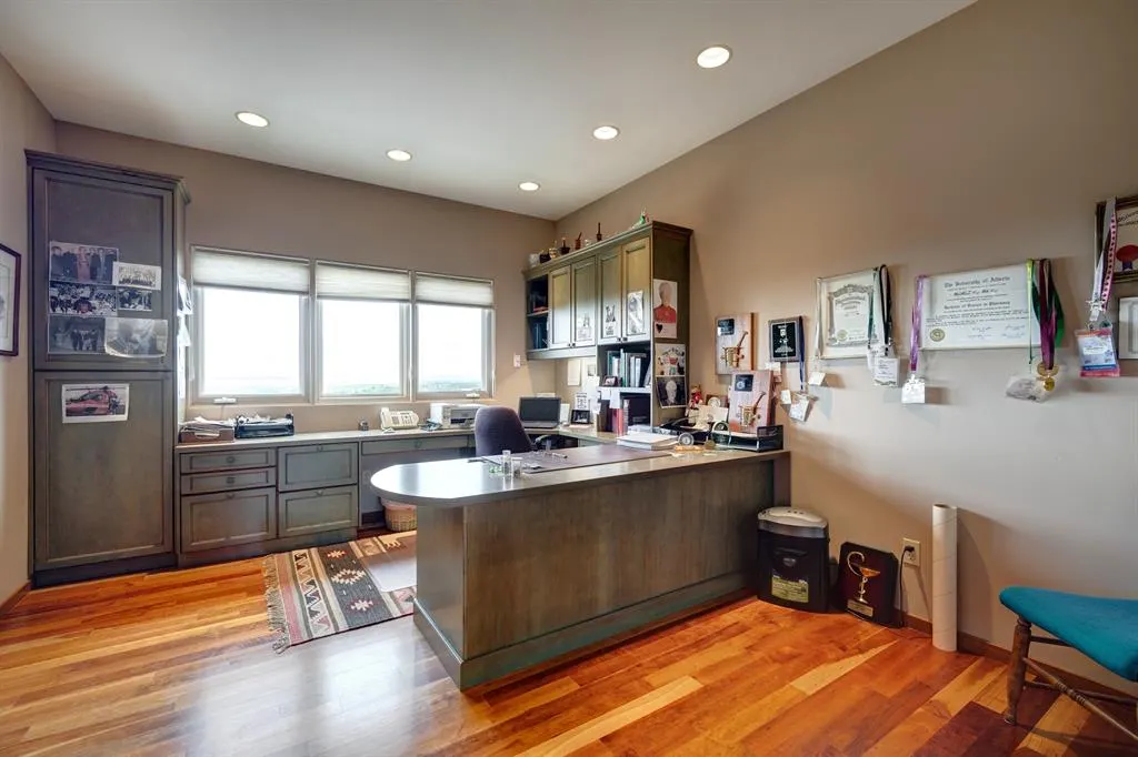 290254 96 Street W, #10