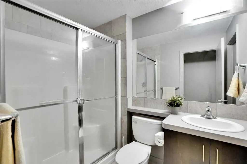 1410 1 Street SE, #210