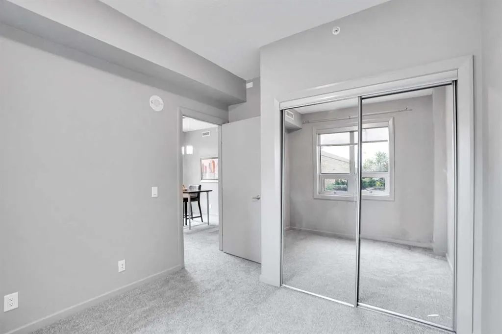 1410 1 Street SE, #210