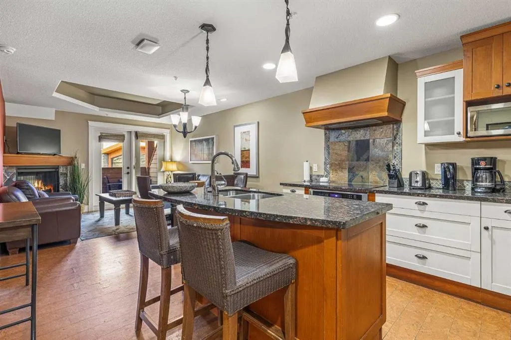 191 Kananaskis Way, #305