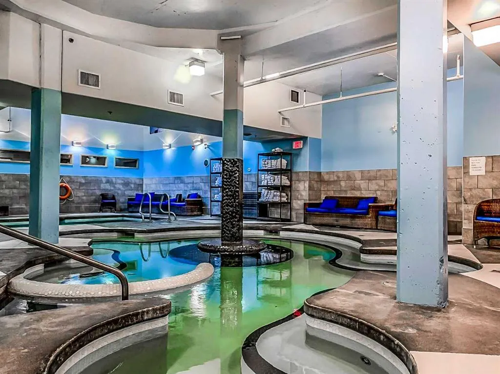 191 Kananaskis Way, #305