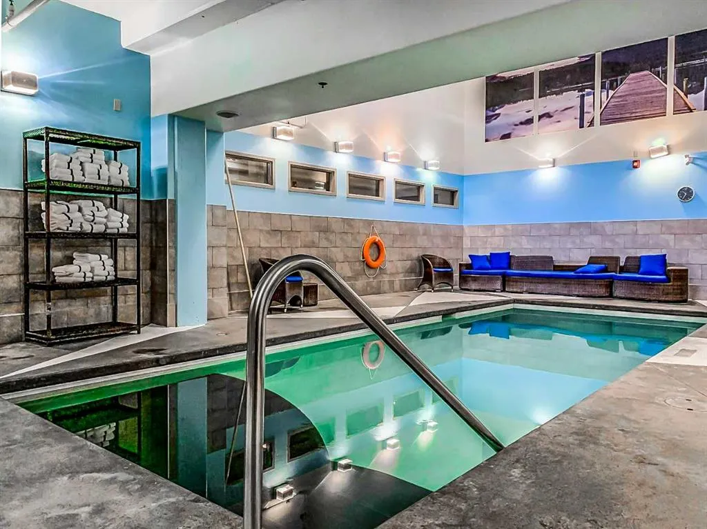 191 Kananaskis Way, #305