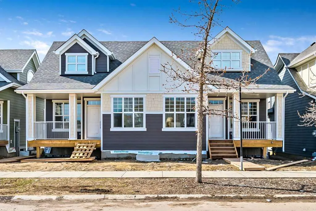 15 Drake Landing Square