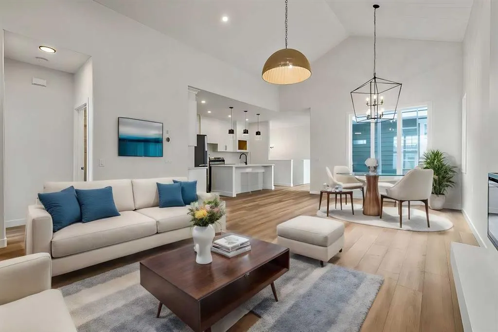 15 Drake Landing Square