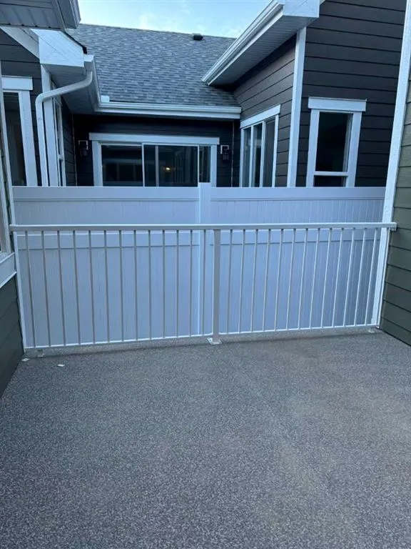 15 Drake Landing Square