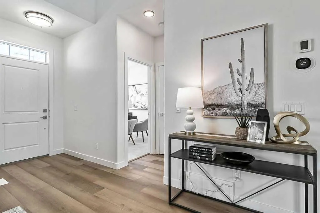 15 Drake Landing Square