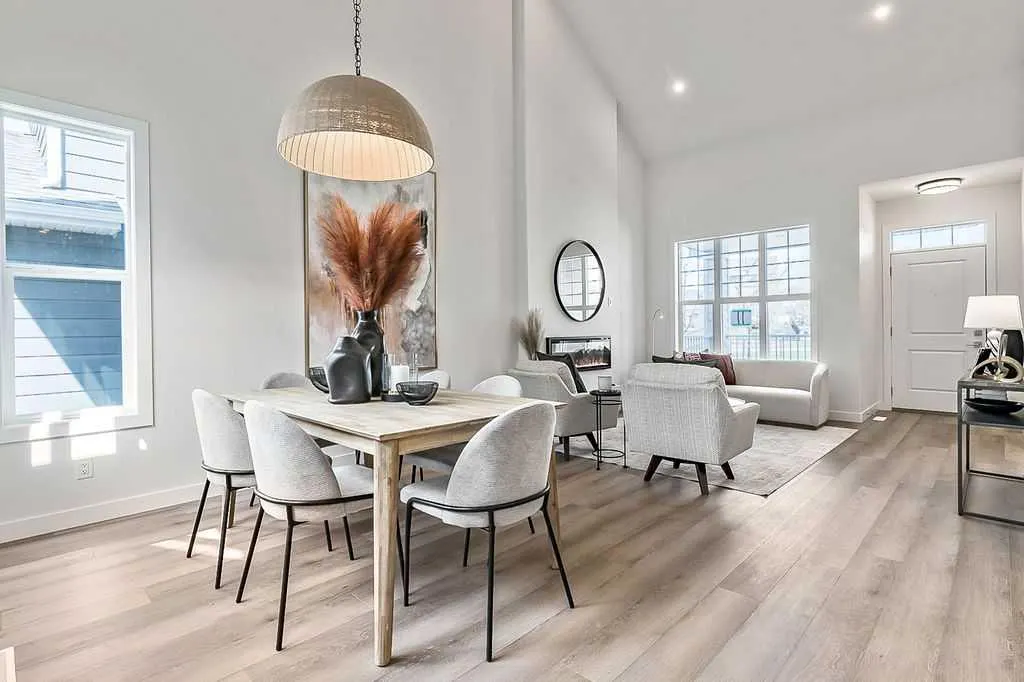 15 Drake Landing Square
