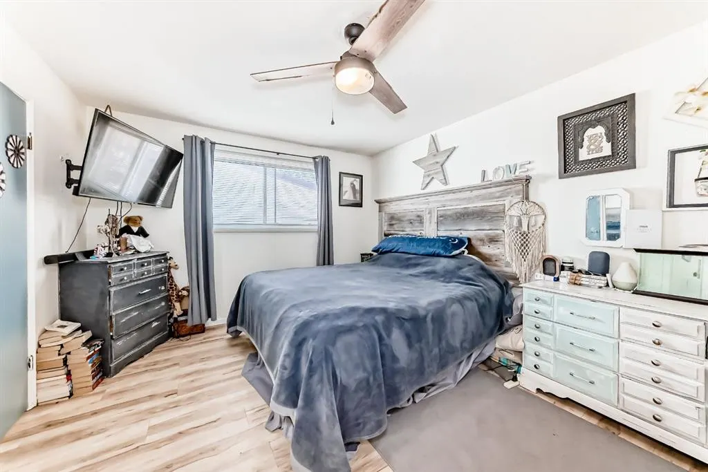 24 Goard Close