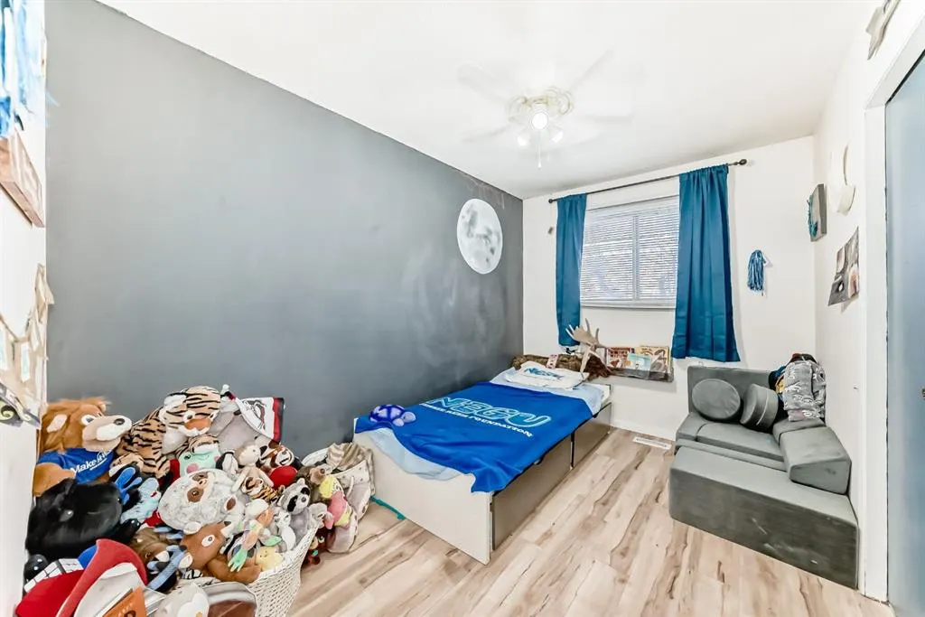 24 Goard Close
