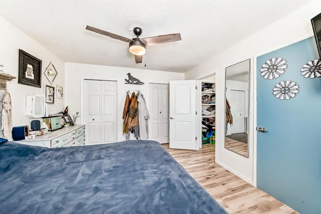 24 Goard Close