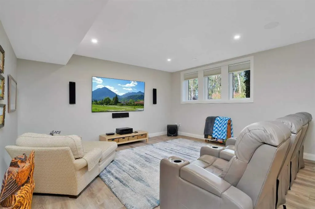 8 Sweetgrass Place